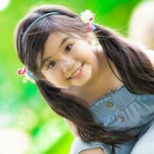 Bé Trang Thư